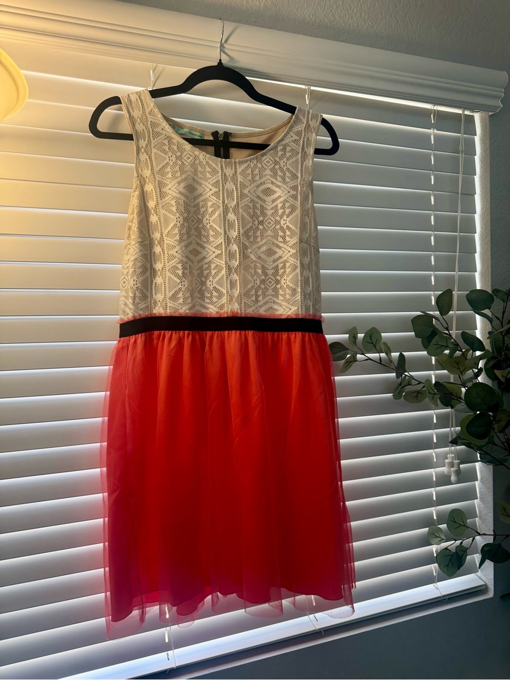 Maurices Ivory Lace Bodice with Coral Tulle Skirt Size 13/14